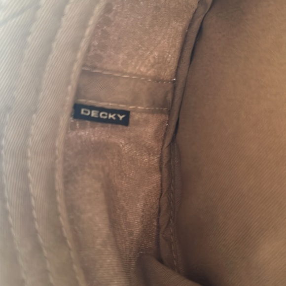 Mauibuilt bucket hat, like new - Picture 3 of 4